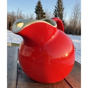 Vintage Hall's Superior Quality Kitchenware Red  Pitcher w/ Handle & Ice Lip